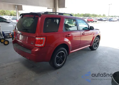 2012 Ford Escape Xlt z USA, uszkodzony, nr VIN 1FMCU9DG7CKB61298